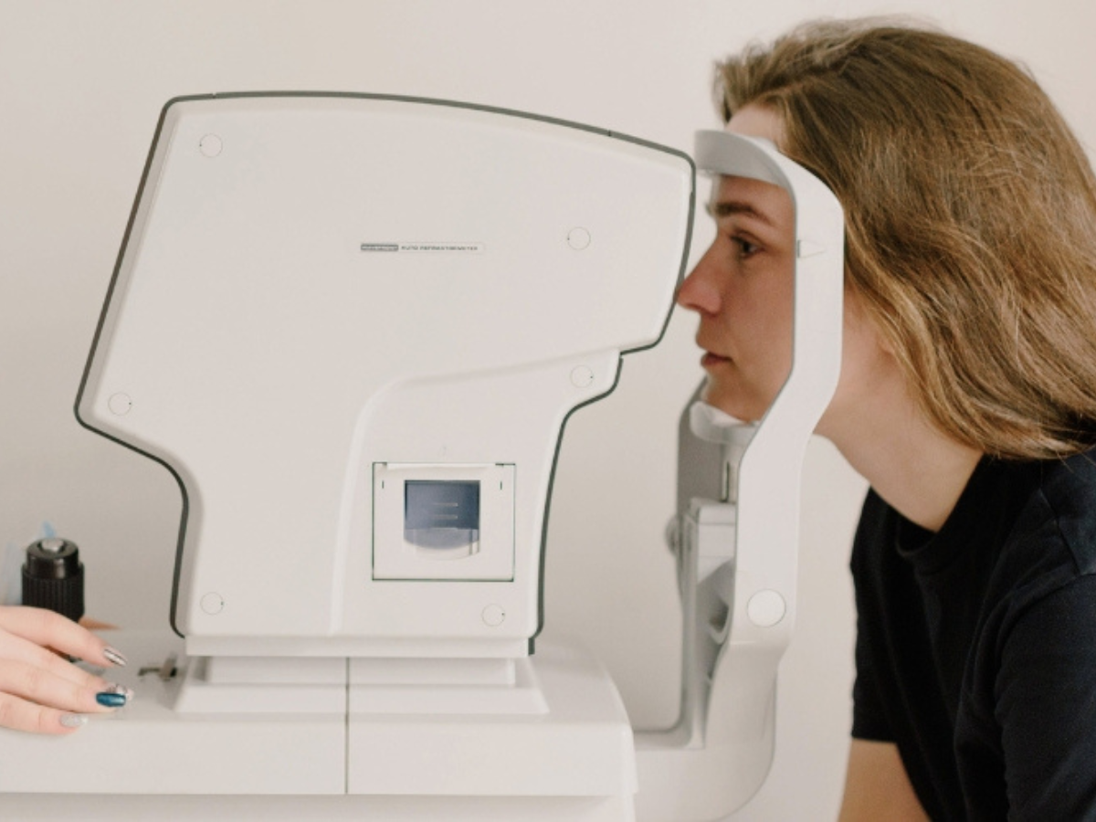 How to Sell Eye Equipment Without the Hassle